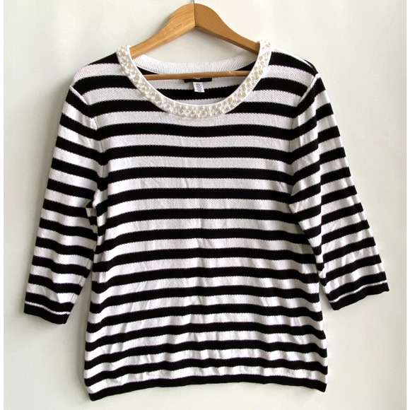 KARL LAGERFELD Parise Black & White Knit Sweater Top Pearl Neckline Size L - Picture 1 of 4